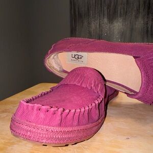 UGG woman size 12 US gently worn